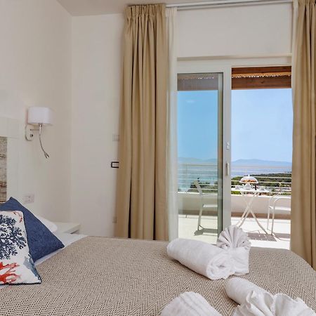 Mercury Beach Hotel Sant'Antìoco Eksteriør billede
