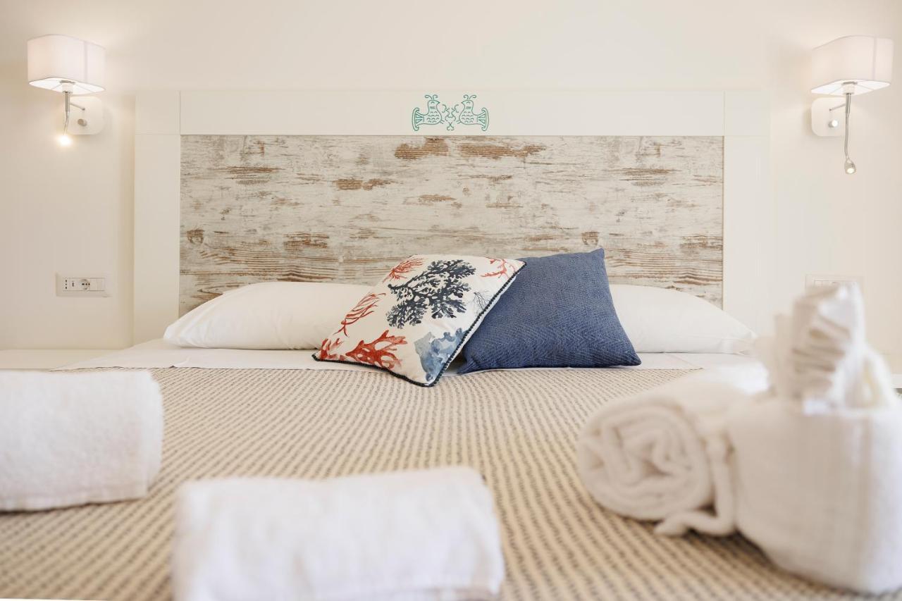 Mercury Beach Hotel Sant'Antìoco Eksteriør billede