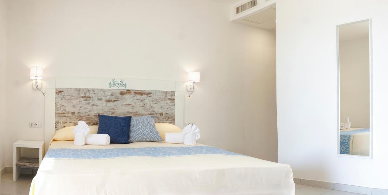 Mercury Beach Hotel Sant'Antìoco Eksteriør billede