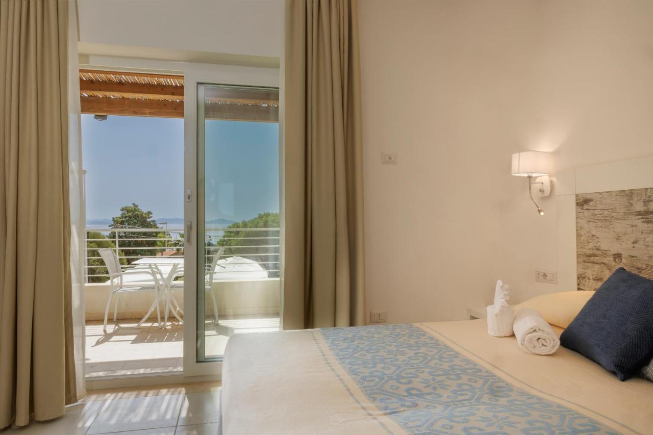 Mercury Beach Hotel Sant'Antìoco Eksteriør billede