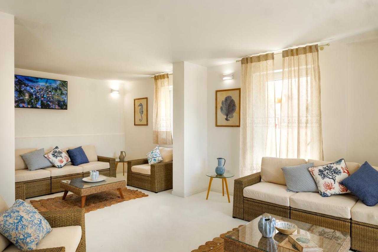 Mercury Beach Hotel Sant'Antìoco Eksteriør billede