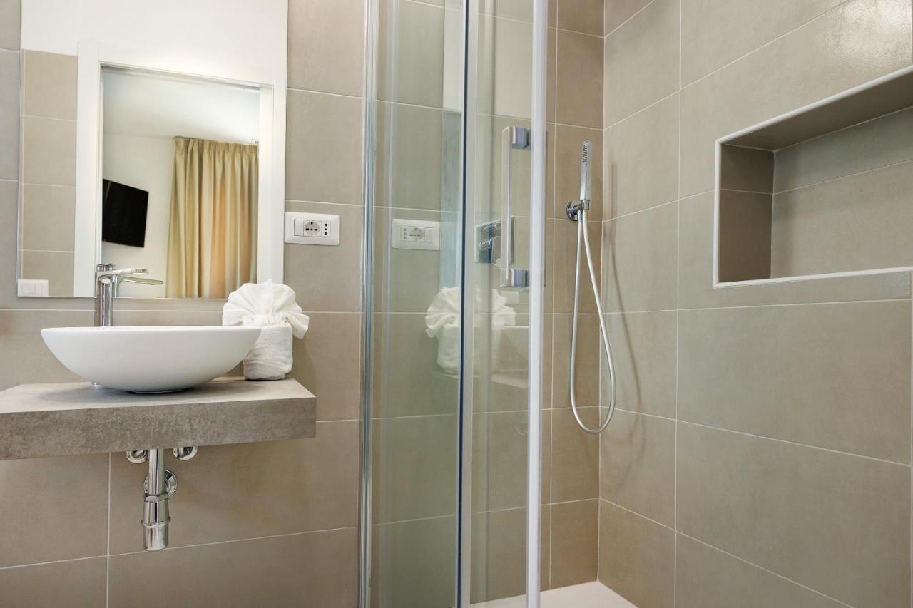 Mercury Beach Hotel Sant'Antìoco Eksteriør billede